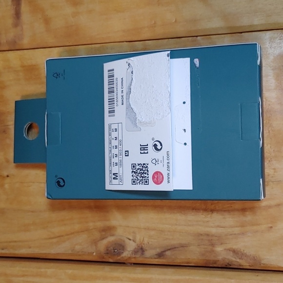 NEW in Box ZARA Glass Art Deco Earrings - Picture 6 of 8